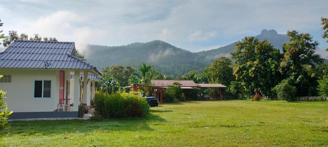 Vila Pimpisa Garden พิมพิศา การ์เด้นท์ Khuang Kom Exteriér fotografie
